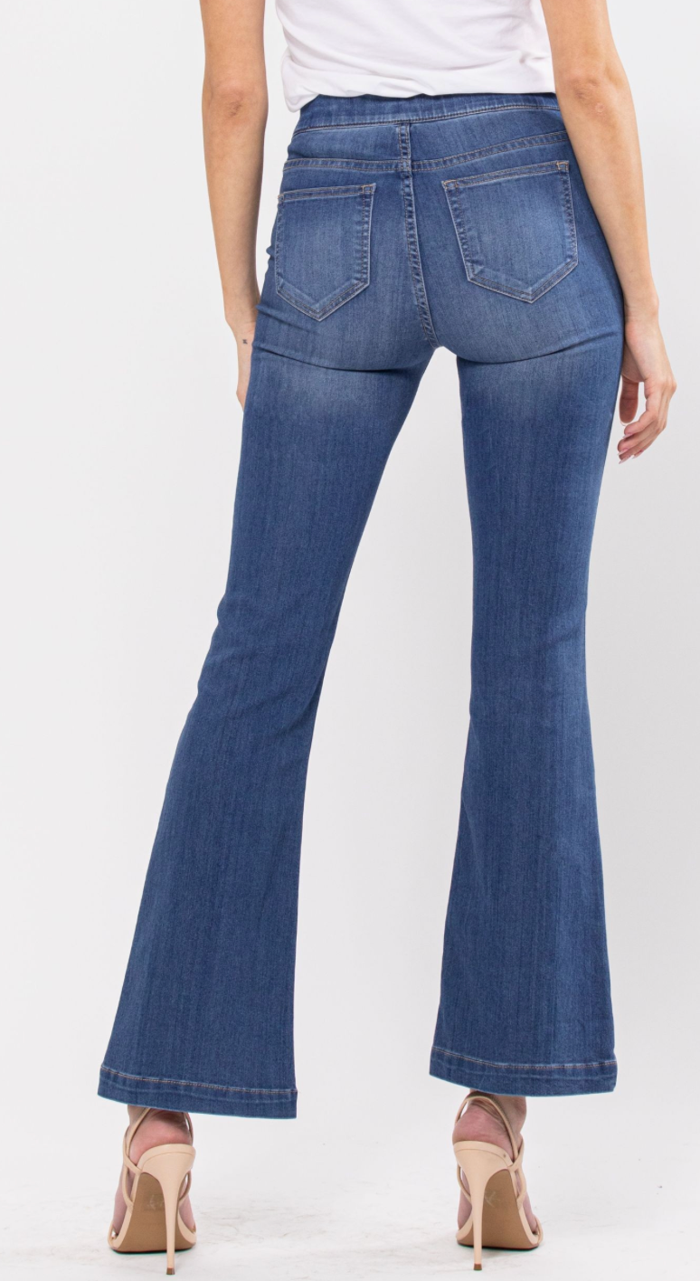Mattie 30" Inseam Mid Rise Flare Jegging