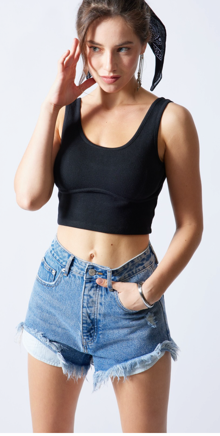 Wynter Wave Top